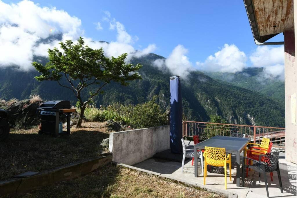 Logement rénové avec vue panoramique La Saussaz Exterior foto